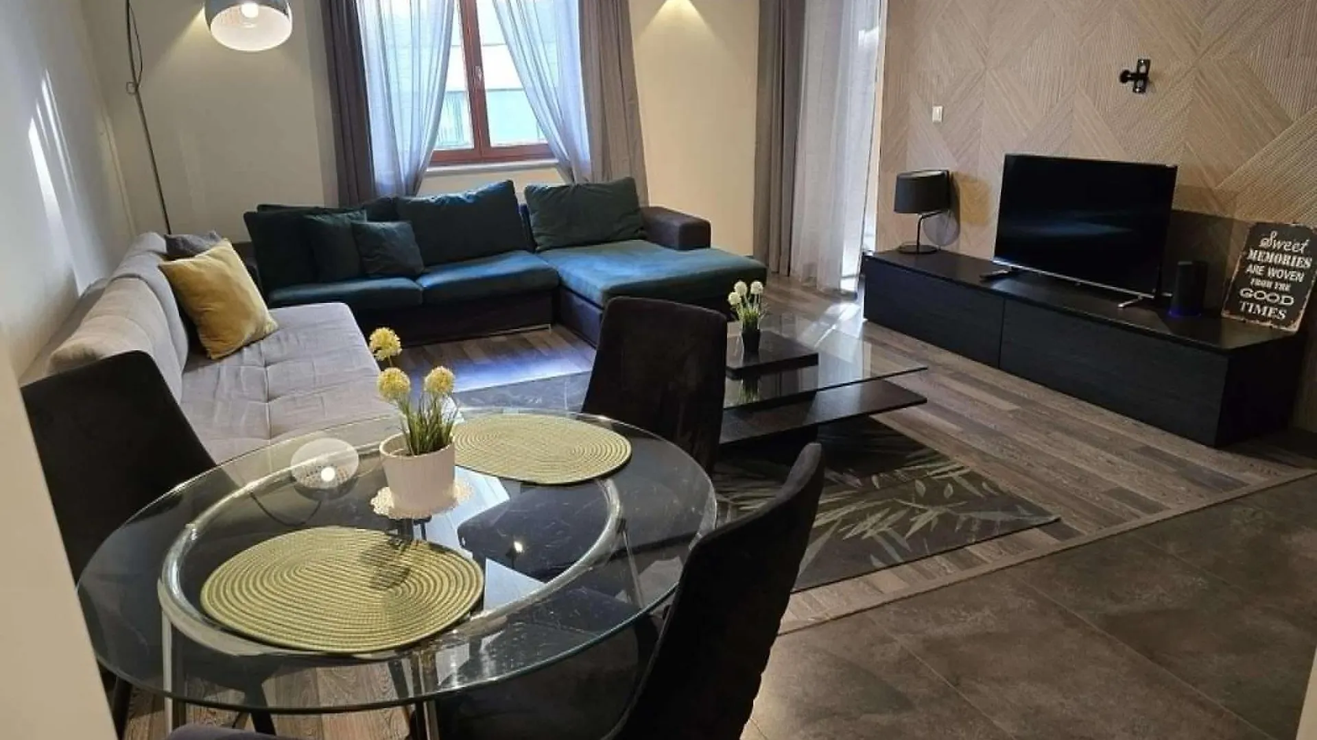 Apartament Z Widokiem Na Wawel W Centrum Miasta Krakov 0*,